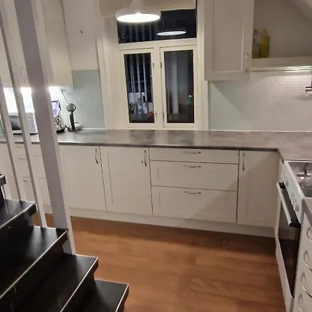 Sentrums Leilighet Med Balkong Tromsø Eksteriør billede